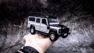 MÔ HÌNH XE LAND ROVER DEFENDER WHITE 1:32 JACKIEKIM 7366