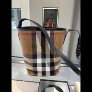 burberry巴寶莉 華木棕 水桶包 幾乎全新