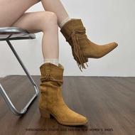 <[CDATA[Retro Sheepskin Short Boots - Cowgirl Style with Tassels]]>