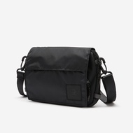 NEWFEEL 1.3 L 城市通勤迷你斜背包 Venice－黑色