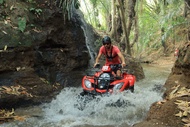 Pengalaman Naik ATV, Swing, dan Rafting di Ubud oleh Bali Tarantula