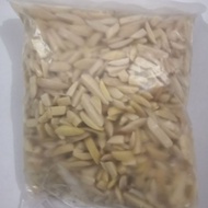 Kacang almond silvered 100gm