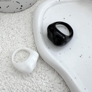 BACKSTREET4FZS Geometric Resin Ring, Black White Big Finger Ring, Vintage Plastic Irregular Shape Kn