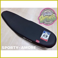 ✆ ◎ ☸ NA THONG FLAT SEAT DRY CARBON MIO SPORTY-MIO 1 (RED/BLACK) {ORIG. THAILAND}