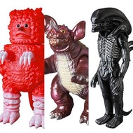 Medicom - 安樂安作 PIGMON 比蒙 比蒙之逆襲 ver 27cm $2000 / x M1號 GODZILLA VINYL WARS EX BARAGON 地底怪獸 巴拉剛 20cm $