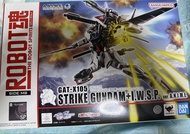 P-BANDAI Robot魂 機動戰士 高達 Gundam SEED GAT-X105＋P202QX STRIKE GUNDAM＋I.W.S.P. ver. A.N.I.M.E. 突擊高達 再生機 