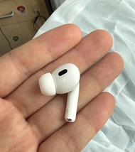正版apple  airpods pro 2  右耳 一隻 ，type-c， 包順豐