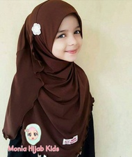 Yara size M by MONIA (3-5 years)