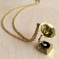 黃銅留聲機吊墜，搖滾飾品，骷髏飾品，騎自行車的飾品