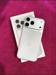 iPhone 17 Pro Max 256GB Silver , 100% Battery Health (循環使用次數11次) , Apple Care to 17-June-2027