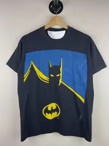 This is a vintage 80s DC Comics Batman T-shirt. Marvel Batman Spider Man Short sleeved T-shirt Sport