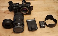 Sony A6500連18-200 mm &amp; 2.8/20鏡頭 加 NP-FWSO, 2電連义
