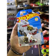 hotwheels feline lucky