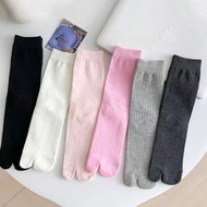 New Y2K JapaneseTwo Fingers Socks Women Man Solid Color Short Tube Split Tabi Toe Sock Vertical Stri