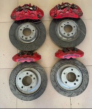 AMG Brembo 剎車卡鉗和碟盤