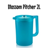 Pitcher & Mugs Tupperware