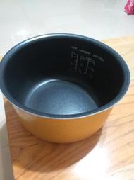 二手 拆機貨厚釜內鍋 (適用sAMPO 聲寶6人份微電腦電子鍋 KS-BH10Q)