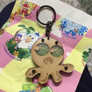 劍湖山購買的章魚鑰匙圈，𥚃面有星砂。