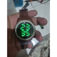 Led watch*