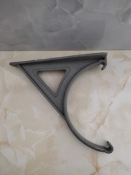 Gantungan Talang Air Setengah Lingkaran / Bulat PVC