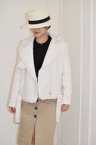 Flat 135 X 台灣設計師 白色毛呢布料帥氣騎士外套 短版外套 西裝