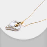 Amorirta boutqiue J8 Trendy natural pearl heart pendant thin chain fashion women necklace