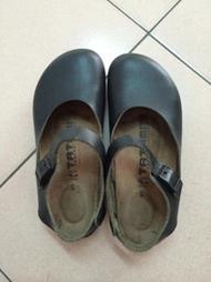 勃肯Birkenstock TATAMI 系列 Volga 真皮半包 娃娃涼鞋-黑 $2000元含運