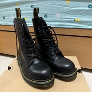 dr.martens 十孔馬丁靴 硬皮