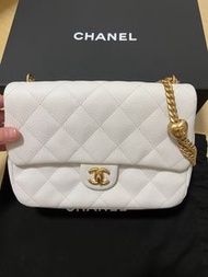 特價❗️Chanel 23p cf bag white 愛心調節扣 心心 手袋 方胖子 大號 24cm 白色 荔枝紋牛皮 復古金 鏈條 (非24P)