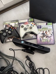 Xbox 360 主機 + Kinect + 遊戲+兩個手柄