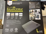 Balance On Balance Seat 凝膠健康坐墊 ( 蜂巢坐墊 ) L 碼