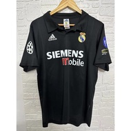 2002-03 Real Madrid Away Retro Jersey – Ronaldo, Zidane, Roberto Carlos – High-Quality Vintage Footb