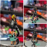 Figure 1:64 roxy dinosaur, rexy (buy 5 get 1 free, buy 2 get 1 free tin box)