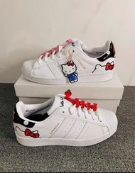 🍬Hello Kitty/凱蒂貓 x adidas originals SUPERSTAR 貝殼頭 板鞋 百粉