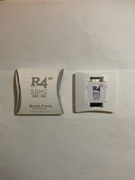 全新最新版本R4遊戲卡《適合任何NDS，3DS，2DS型號都能用》