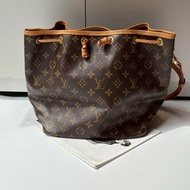 LV 老花小號水桶包