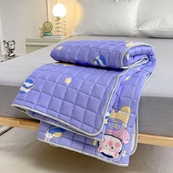 【 Ready Stock】Abraca Quilted sheets Mattress Topper Cotton Fabric Mattress Protector Thicken Fitted Bedsheet Tatami Queen Single King Size Matress