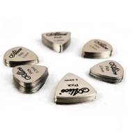 Metal Guitar Picks Stainless Steel Pick 0.3mm Pick.