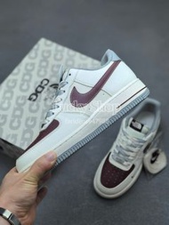 全新🌸Nike Air Force 1 Low 雙鉤十字刺繡 米白酒紅 荔枝紋 舒適休閒百搭 板鞋