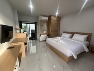 J2 แอร์พอร์ต แมนชั่น (J2 Airport Mansion)