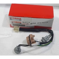 Original YAMAHA LEXI 125 Rear Light SOCKET FITTING B3F-H331E-00