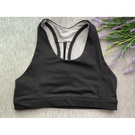Sports Bra Brand (Forward) Size S No Foam Pads You Can Find It Yourself. Under The Chest 26" Stretch