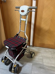日本老人手推代步車 - 折疊座椅買菜購物車