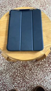 全新深藍色 iPad 10 保護套（附送螢幕保護貼）