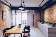 慕特公寓 (Mutter Apartment)