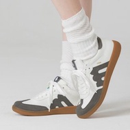 moz瑞典 駝鹿 經典再現 復古 德訓鞋 (灰白)