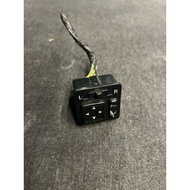 MITSUBISHI PAJERO V44W V26 V25 V46WG V45W SWITCH CONTROL MIRROR. JAPAN USED.
