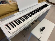 極新 少用 山葉 白色 Yamaha 電子鋼琴 P125a, 含椅子 架子. 公司貨 88鍵 電鋼琴 數位鋼琴 電子琴
