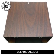 kusen aluminium motif kayu