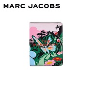 MARC JACOBS HATTIE STEWART X MARC JACOBS PASSPORT CASE 2F5STR007S01 FA25 กระเป๋าใสพาสปอร์ต